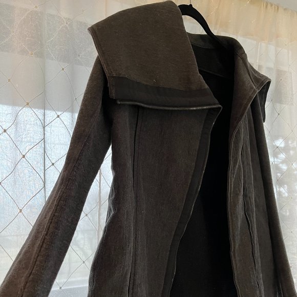 gray lululemon sweater jacket size 6 - Picture 3 of 9